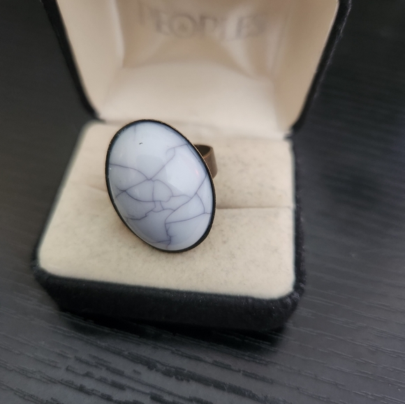 Bronze Tone Adjustable Oval White Turquoise Inset Tony Alexander Jewelry - Picture 2 of 3